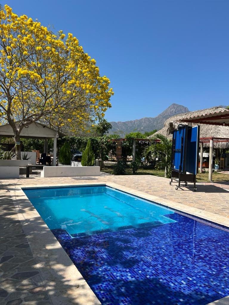 Villa Mi Valle Km9 *